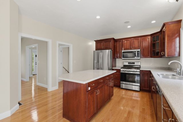 61 Indian Head Road, Framingham, MA 01701