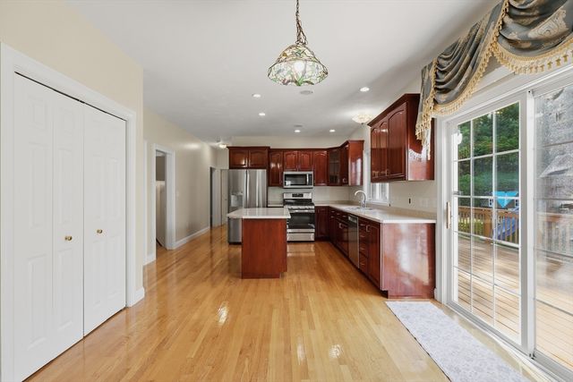 61 Indian Head Road, Framingham, MA 01701