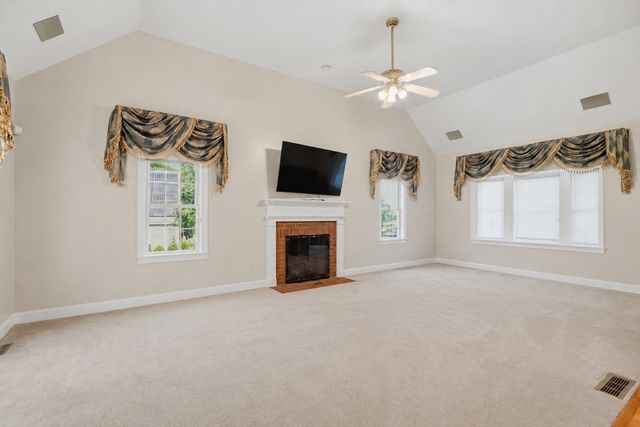 61 Indian Head Road, Framingham, MA 01701