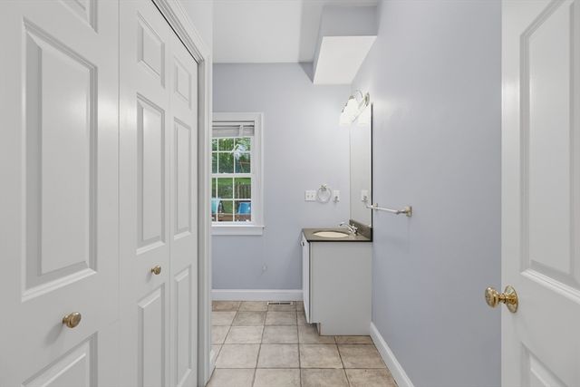 61 Indian Head Road, Framingham, MA 01701