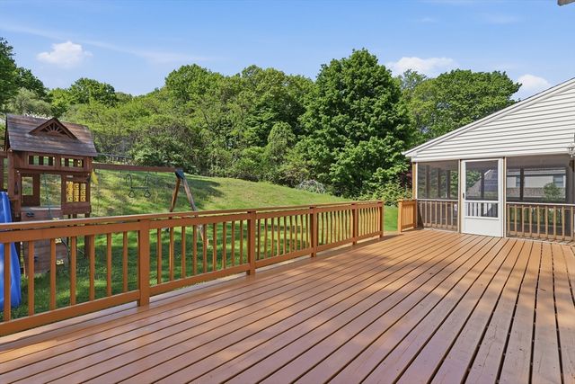 61 Indian Head Road, Framingham, MA 01701