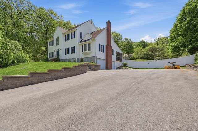 61 Indian Head Road, Framingham, MA 01701