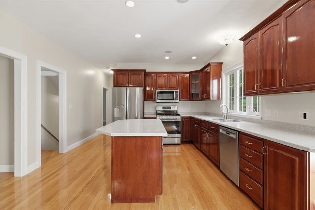 61 Indian Head Road, Framingham, MA 01701