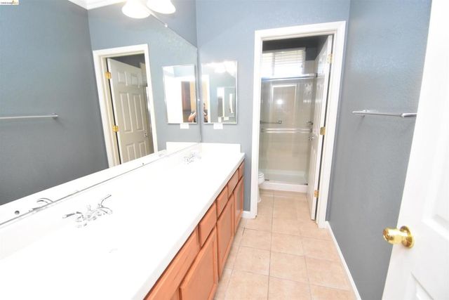 5776 Saint Andrews Dr, Stockton, CA 95219