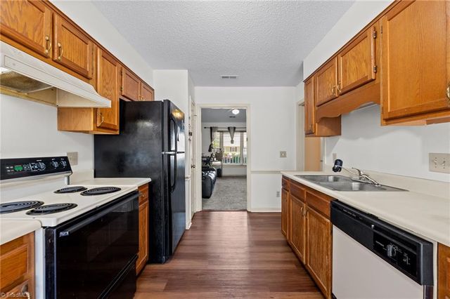 814 Guilford College Road 110, Greensboro, NC 27409