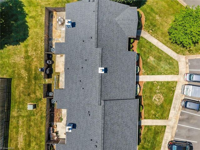 814 Guilford College Road 110, Greensboro, NC 27409