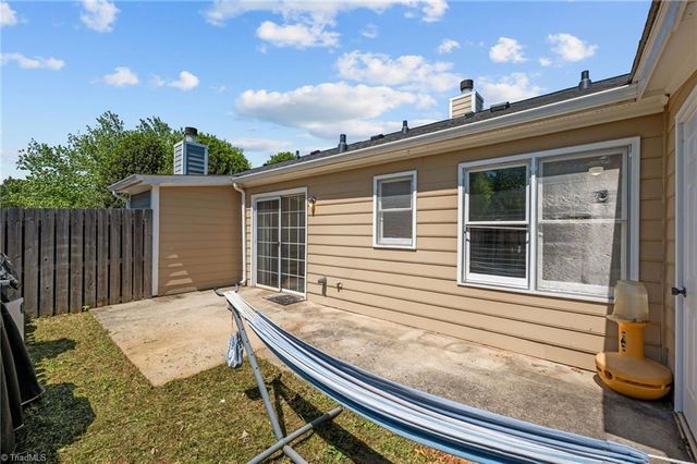 814 Guilford College Road 110, Greensboro, NC 27409
