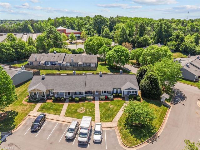 814 Guilford College Road 110, Greensboro, NC 27409