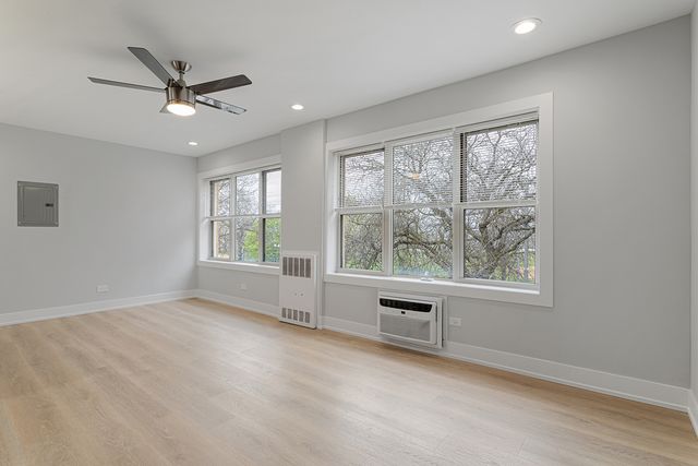 7070 N Sheridan Avenue 4S, Chicago, IL 60626