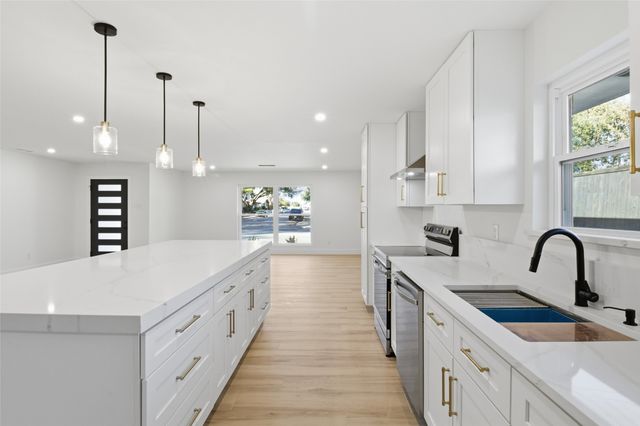 7078 Briarmeadow Drive, Dallas, TX 75230