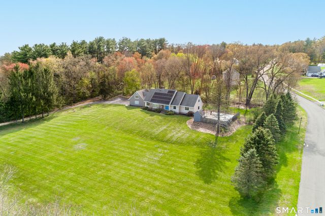 26 Egypt Road, Ellington, CT 06029