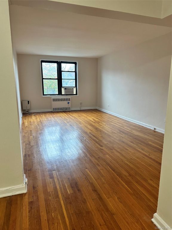 150-25 72 Road 1J, Kew Garden Hills, NY 11367 — photo 4