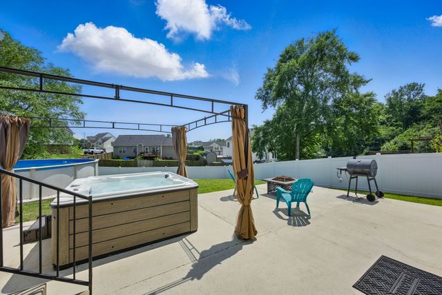 146 Troutbeck Ct, Clarksville, TN 37040