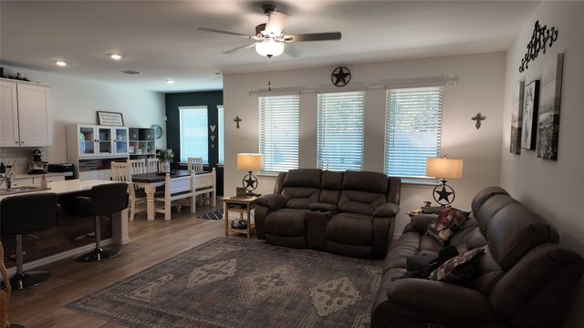 1221 Pistachio Drive, Azle, TX 76020