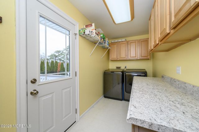 815 Michelle Court, Lanoka Harbor, NJ 08734