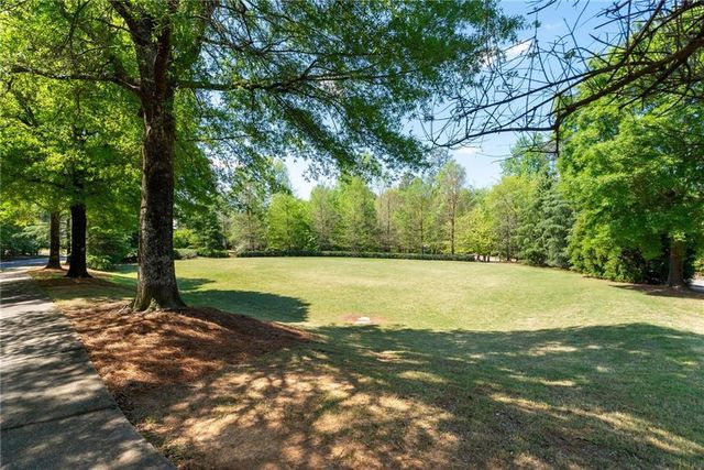 7020 Round Road, Cumming, GA 30040