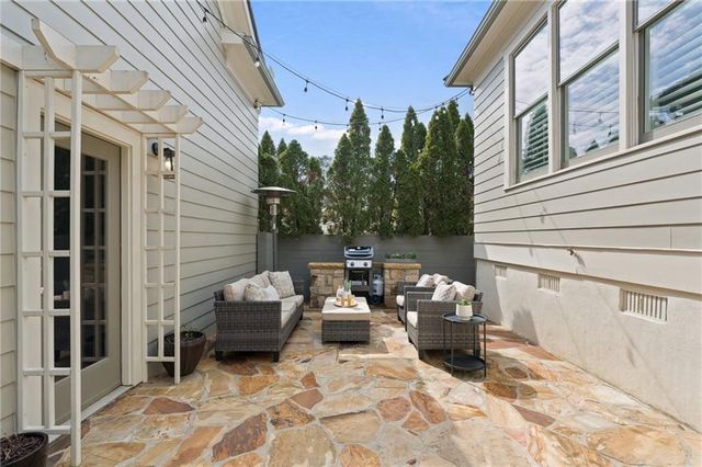 7020 Round Road, Cumming, GA 30040