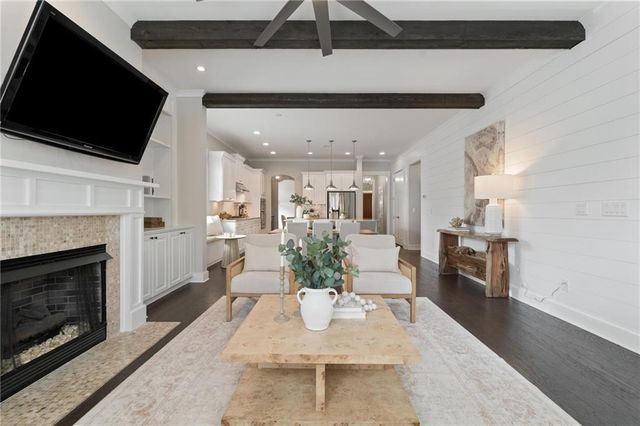 7020 Round Road, Cumming, GA 30040