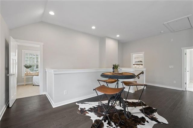 7020 Round Road, Cumming, GA 30040