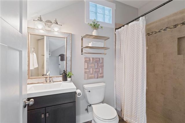 7020 Round Road, Cumming, GA 30040