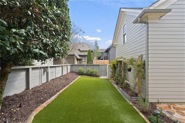 7020 Round Road, Cumming, GA 30040