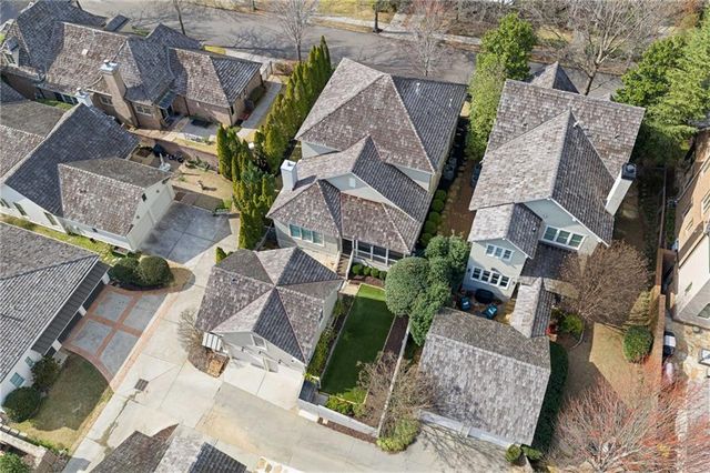 7020 Round Road, Cumming, GA 30040