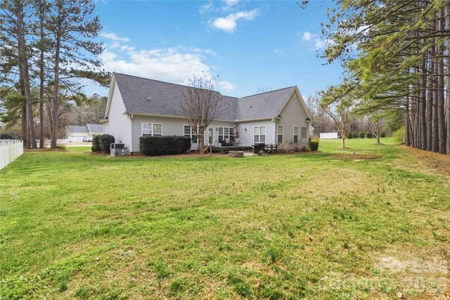 2140 Dolly Rose Drive, York, SC 29745