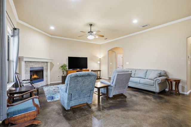 1700 Flagstone Court, Granbury, TX 76049