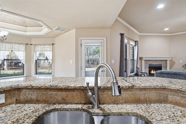 1700 Flagstone Court, Granbury, TX 76049