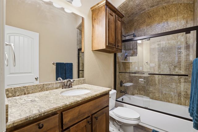 1700 Flagstone Court, Granbury, TX 76049