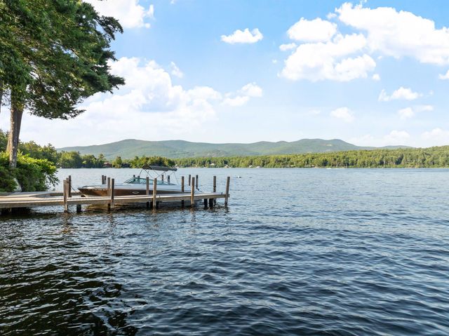 10 Edgewater Drive, Moultonborough, NH 03254