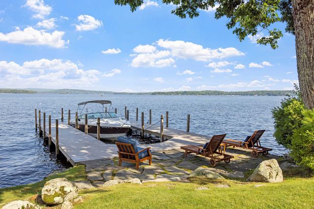 10 Edgewater Drive, Moultonborough, NH 03254