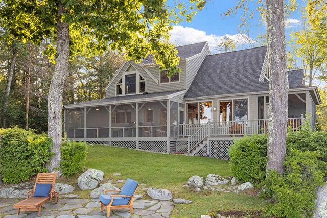 10 Edgewater Drive, Moultonborough, NH 03254