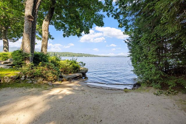 10 Edgewater Drive, Moultonborough, NH 03254