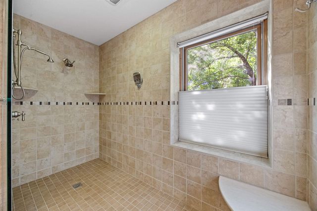 10 Edgewater Drive, Moultonborough, NH 03254