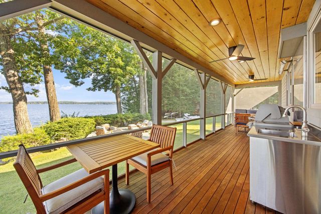10 Edgewater Drive, Moultonborough, NH 03254