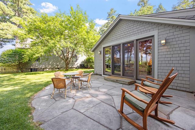 10 Edgewater Drive, Moultonborough, NH 03254