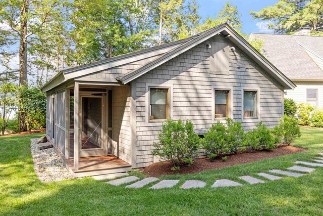 10 Edgewater Drive, Moultonborough, NH 03254