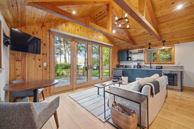 10 Edgewater Drive, Moultonborough, NH 03254
