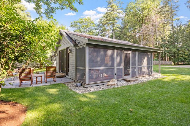 10 Edgewater Drive, Moultonborough, NH 03254