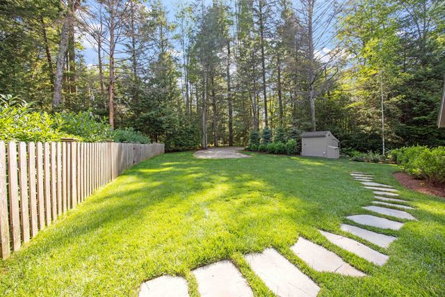 10 Edgewater Drive, Moultonborough, NH 03254