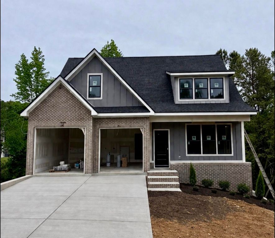 5678 Skylas Way, Ooltewah, TN 37363