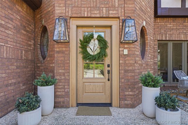 6716 E 117th Place S, Bixby, OK 74008