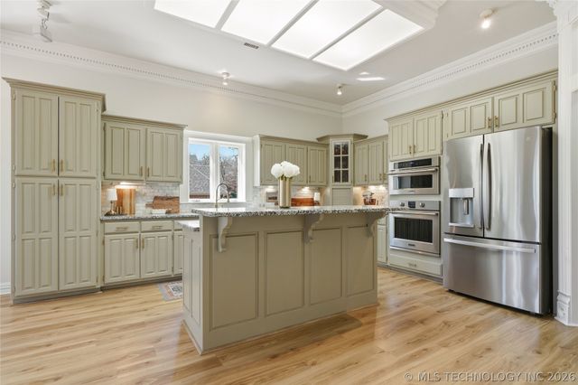 6716 E 117th Place S, Bixby, OK 74008