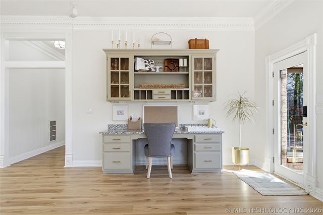 6716 E 117th Place S, Bixby, OK 74008