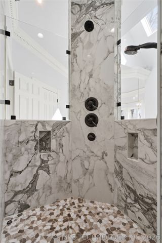 6716 E 117th Place S, Bixby, OK 74008