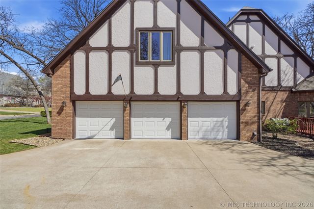 6716 E 117th Place S, Bixby, OK 74008