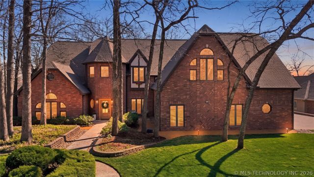 6716 E 117th Place S, Bixby, OK 74008