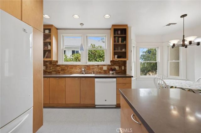 1441 Scott Avenue, Los Angeles, CA 90026