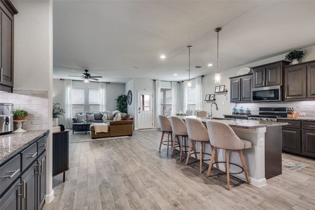 15901 Tottenhall Pass, Fort Worth, TX 76247